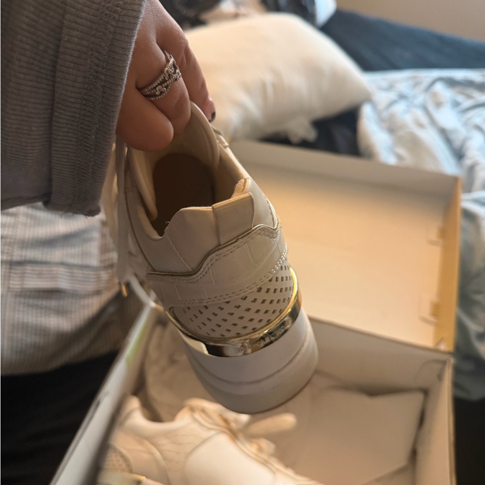 Michael Kors White Sneakers with Tan Soles - Picture 4 of 5